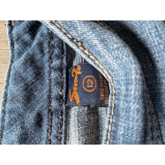 Seven7 Womens Denim Bermuda Shorts Size 12 Blue Jeans Embroidered Back Pockets - Picture 3 of 6